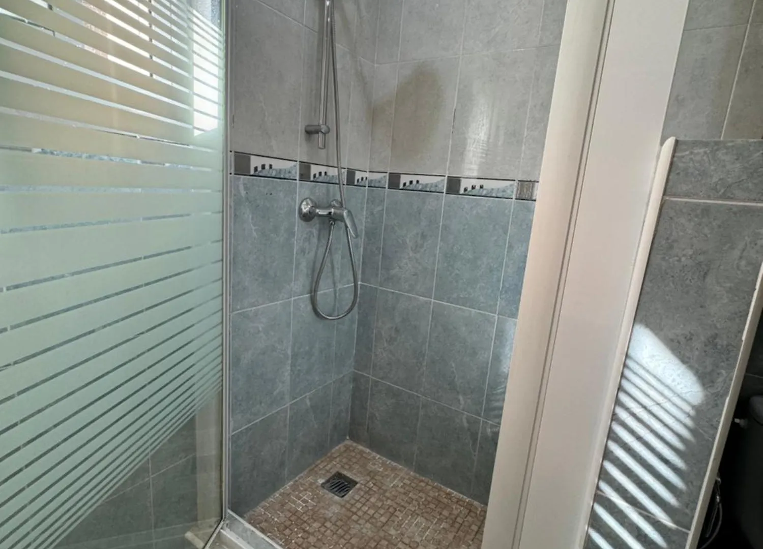 דירות בנאלמדנה Emotion Temporary Apartament