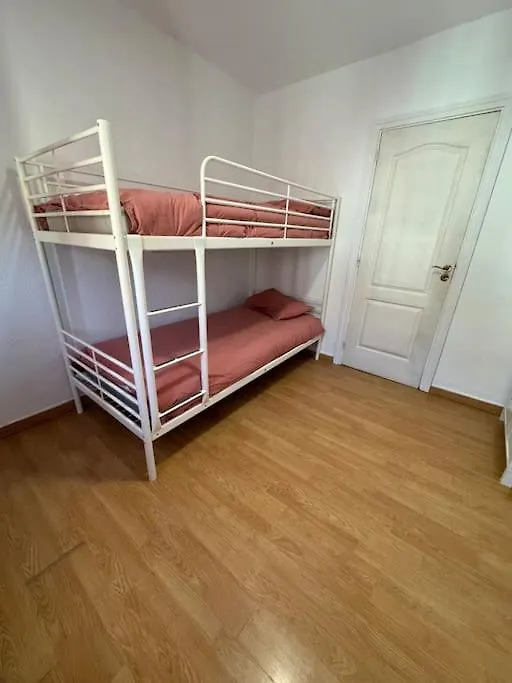 דירות בנאלמדנה Emotion Temporary Apartament